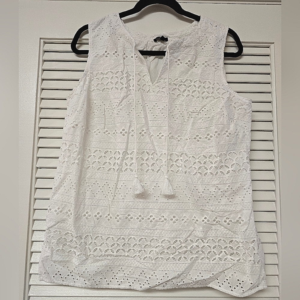 Talbots - (NWOT) (Plus-Size) 100% Cotton Tie-Neck Eyelet Shell Top W Lining